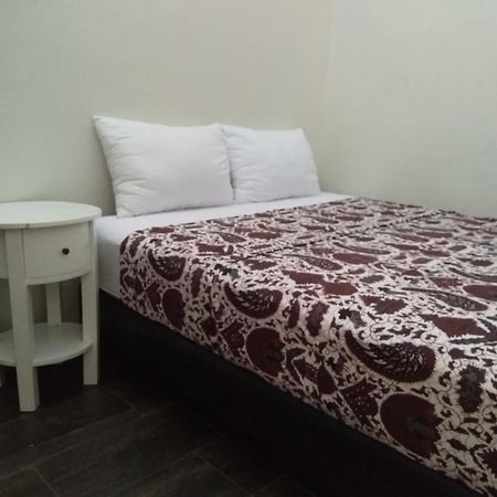 Omah Ngadiwinatan Syariah Apartment Джокякарта Стая снимка