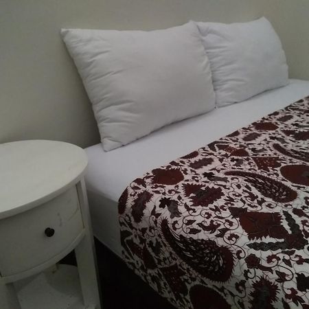 Omah Ngadiwinatan Syariah Apartment Джокякарта Стая снимка