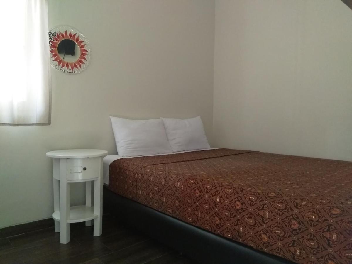 Omah Ngadiwinatan Syariah Apartment Джокякарта Екстериор снимка
